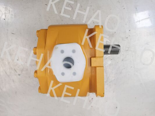 07446-66200  D15 17441-67502  D65  07443-67503 D85 Bulldozer Pump / Cast Iron Hydraulic Gear Pumps Silver Yellow Color Rate of Flow 200
