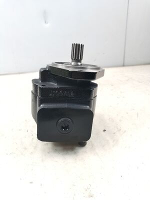 JCB Hydraulic Gear Pump Cast Iron and Aluminum alloy materials Industrial Grade Oil Transfer Pump Hydraulic Repair Parts Factory Supply