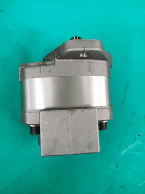 705-21-31020 SAL2-36 Komatsu Gear Pump D31A D31AM D31E D31P D31PG D31PL D31PLL D31Q, D31S D31SM D37A