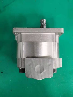 705-22-28310 Komatsu Gear Pump Trucks HD465 HD605  Weight: 4.592 kgs