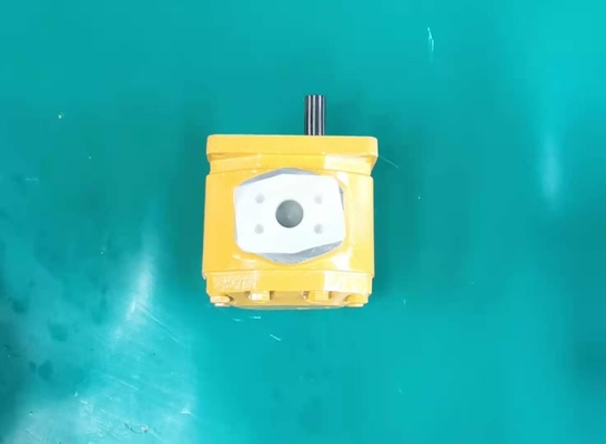 704-12-38100 Komatsu Hydraulic Gear Pump KAR80 D50A D50P D50PL D53S  14KGS