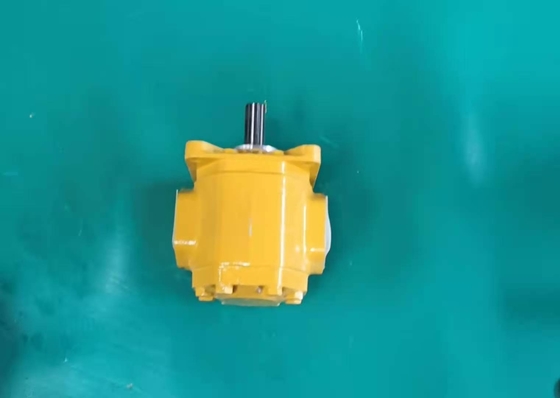 704-12-38100 Komatsu Hydraulic Gear Pump KAR80 D50A D50P D50PL D53S  14KGS